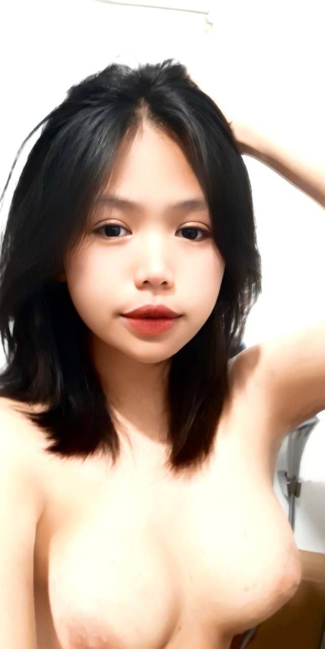 Gã cấp trên khốn nạn chuốc thuốc chịch cô thư ký có Gã chồng trong chuyến công tác